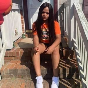 Meet your Posher, Raymesha